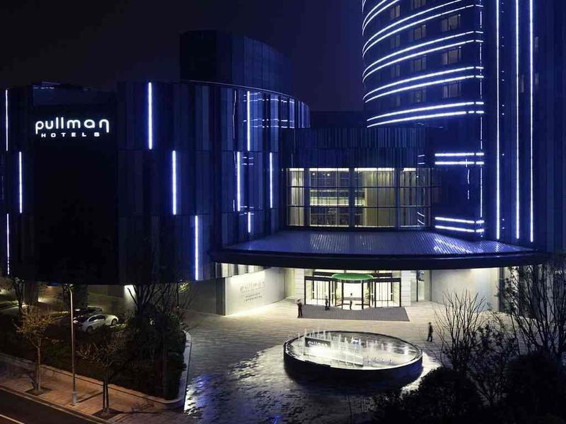 Pullman Shanghai Xuhui Exterior photo